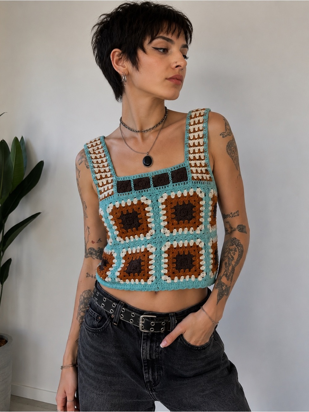 Ultra Pink Crochet Granny Square Crop Tank Top Boho Festival Small